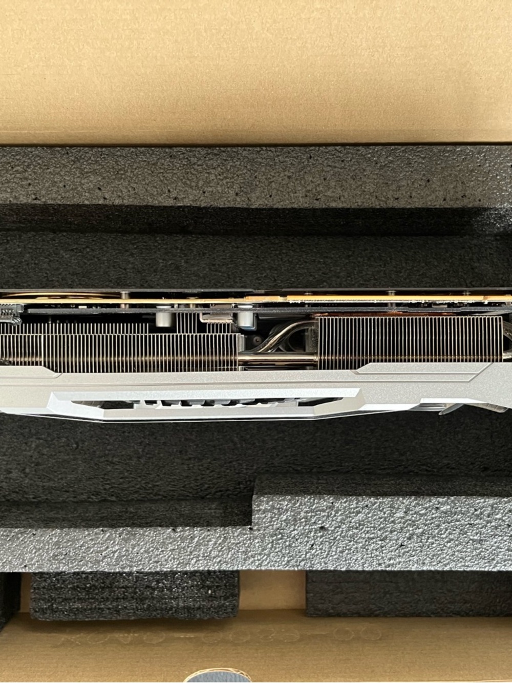 ASRock Taichung Radeon RX 5700 XT - Picture 3 of 6